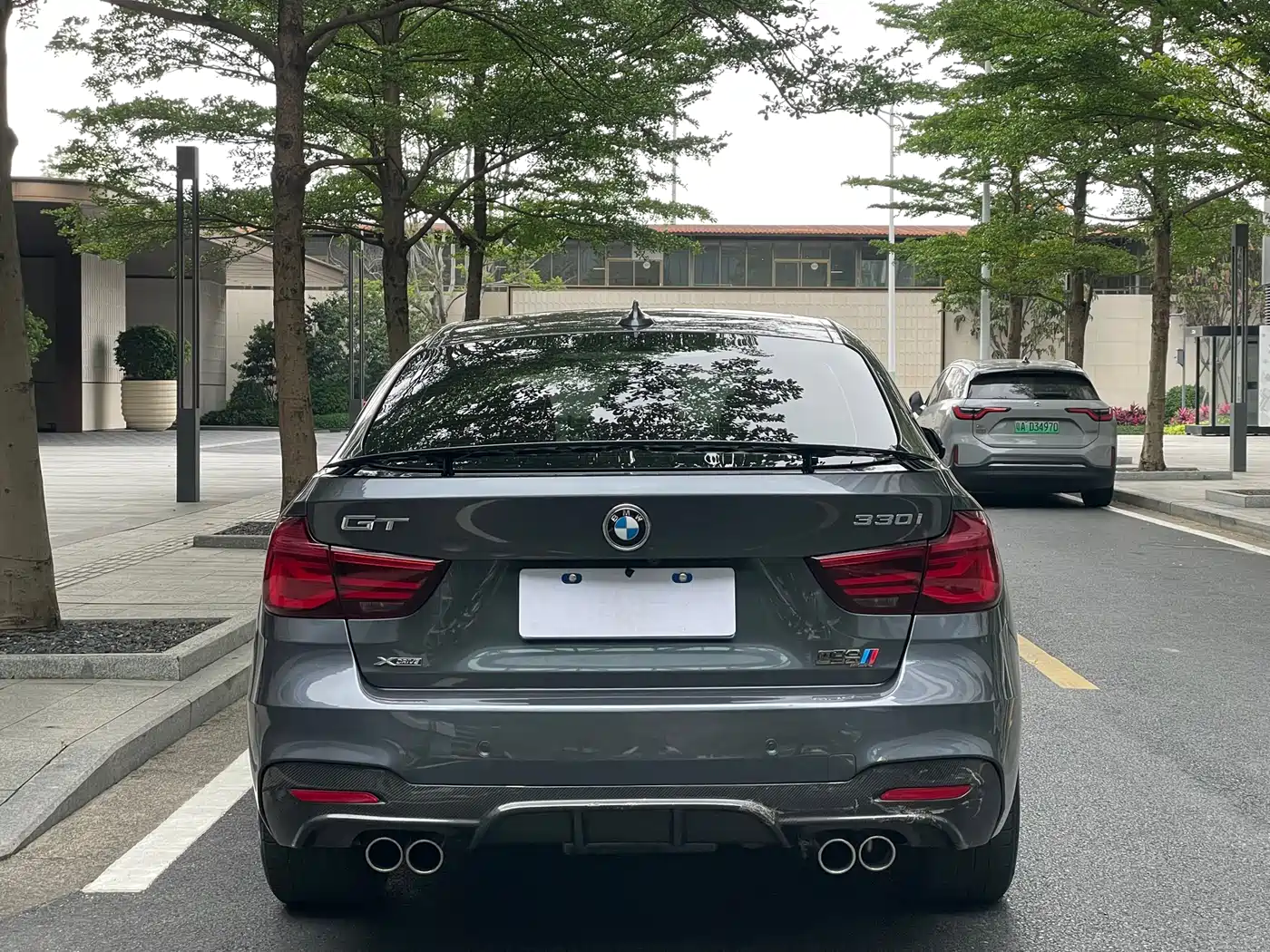 BMW 3 Series GT 2019 330i xDrive M Sport Black Night Edition фото 15