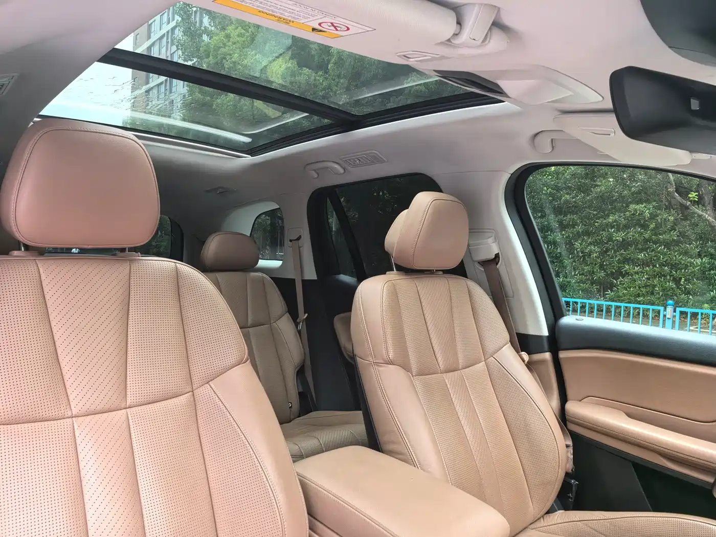 NIO ES8 2019 2018 425KM Base Edition 6-Seater