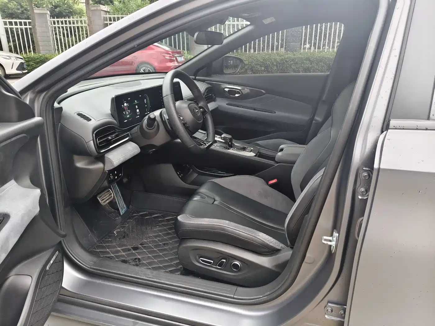 GAC Trumpchi Trumpchi Emkoo 2024 Model 400T Auto Shadow Leopard R MAX Edition фото 5