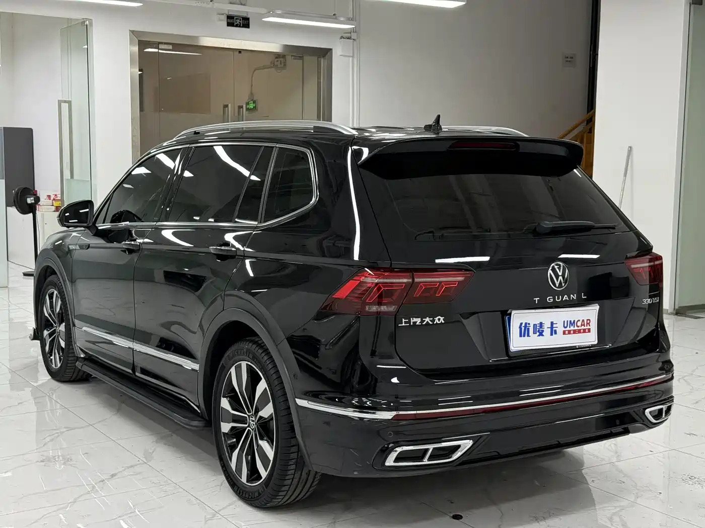 Volkswagen Tiguan L 2023 330TSI Auto 2WD R-Line Premium Edition фото 4