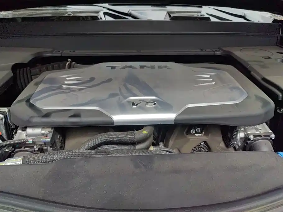 TANK TANK 700 NEW ENERGY