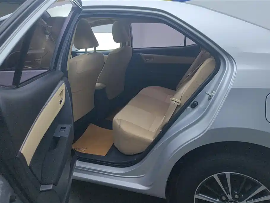 Toyota Levin 2014 1.6G CVT Elite Edition фото 11