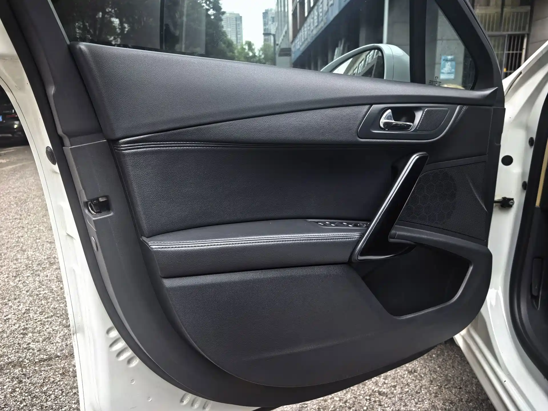 صورة 14 - Peugeot 508