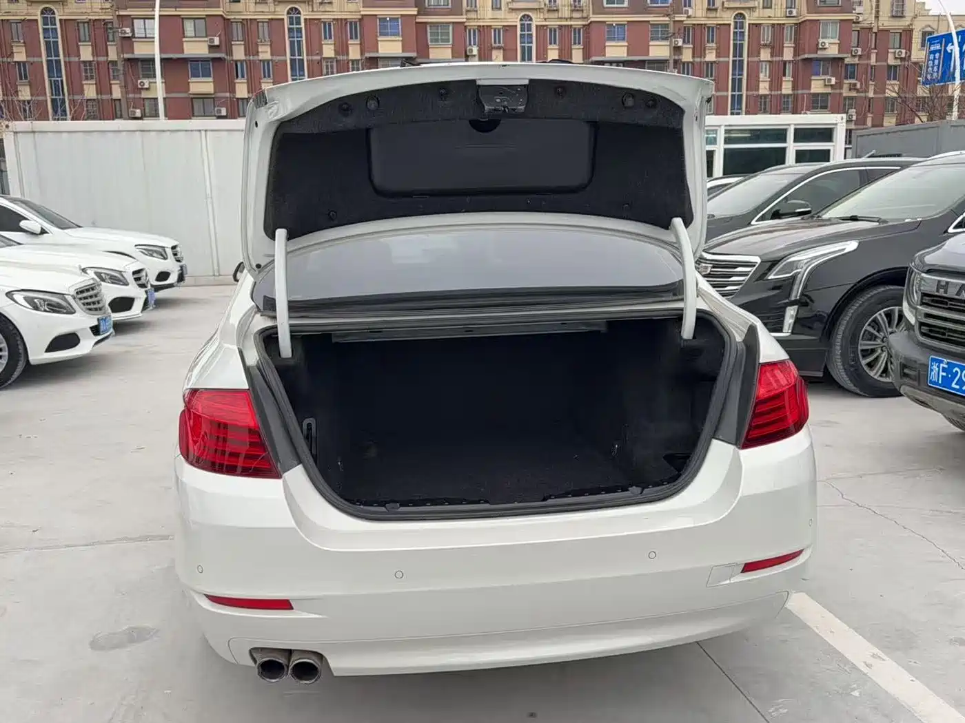 BMW 5 Series 2014 520Li Elegance фото 8
