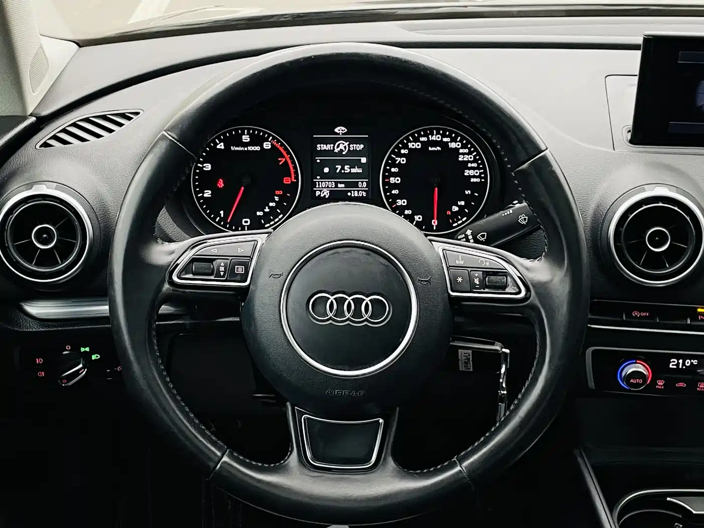 Audi A3 2014 Limousine 35 TFSI Auto Comfort фото 5