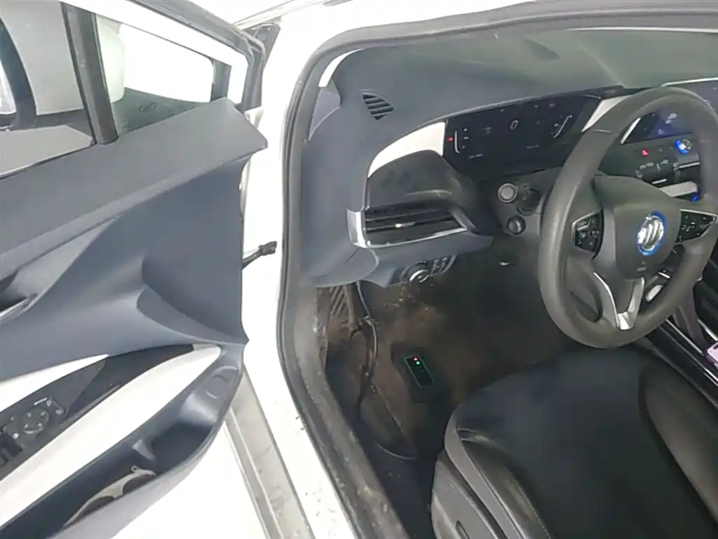 Buick Velite 6 2019 Connected Smart Edition фото 16