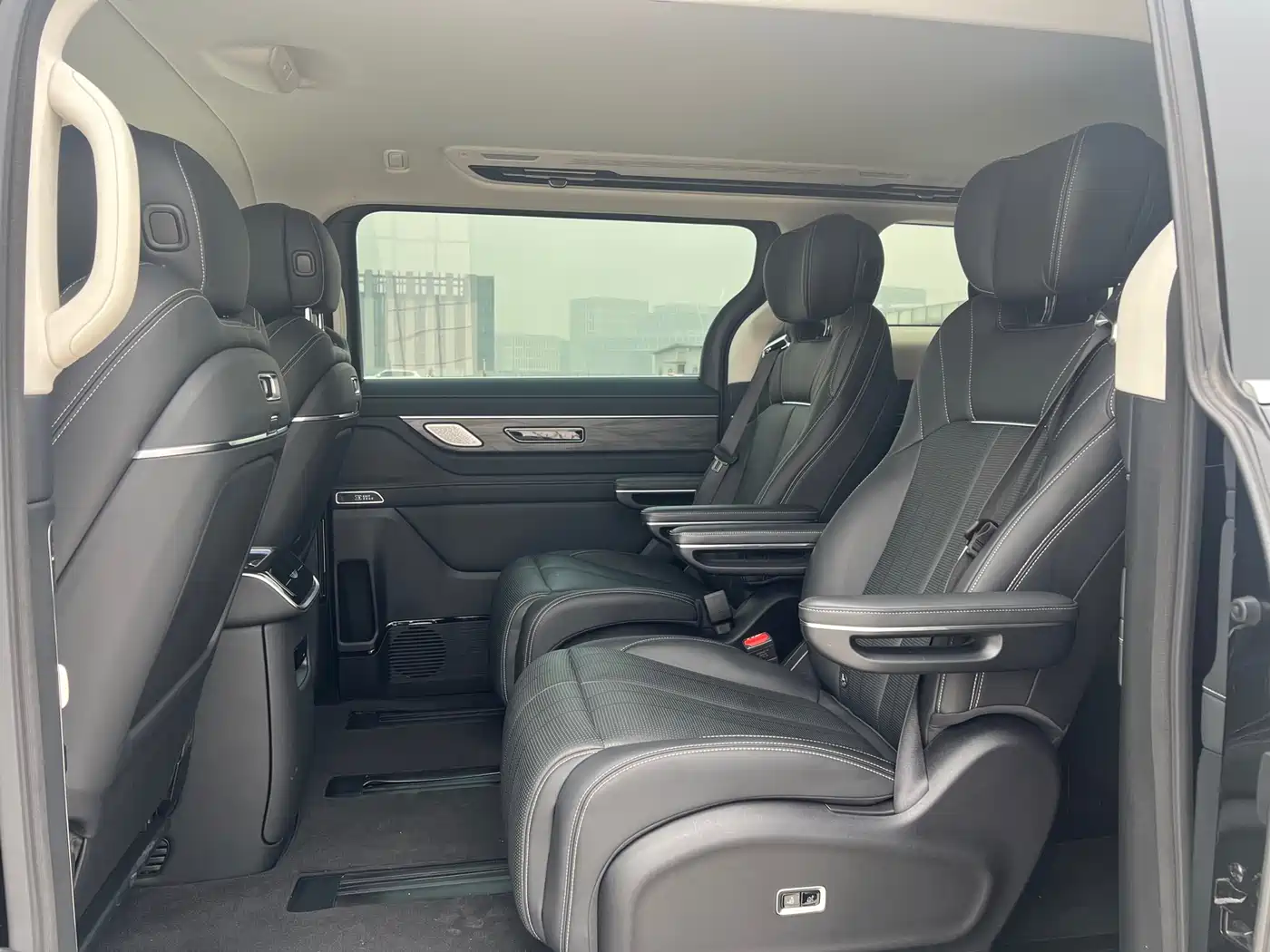 GEELY GALAXY WING TRUE L380