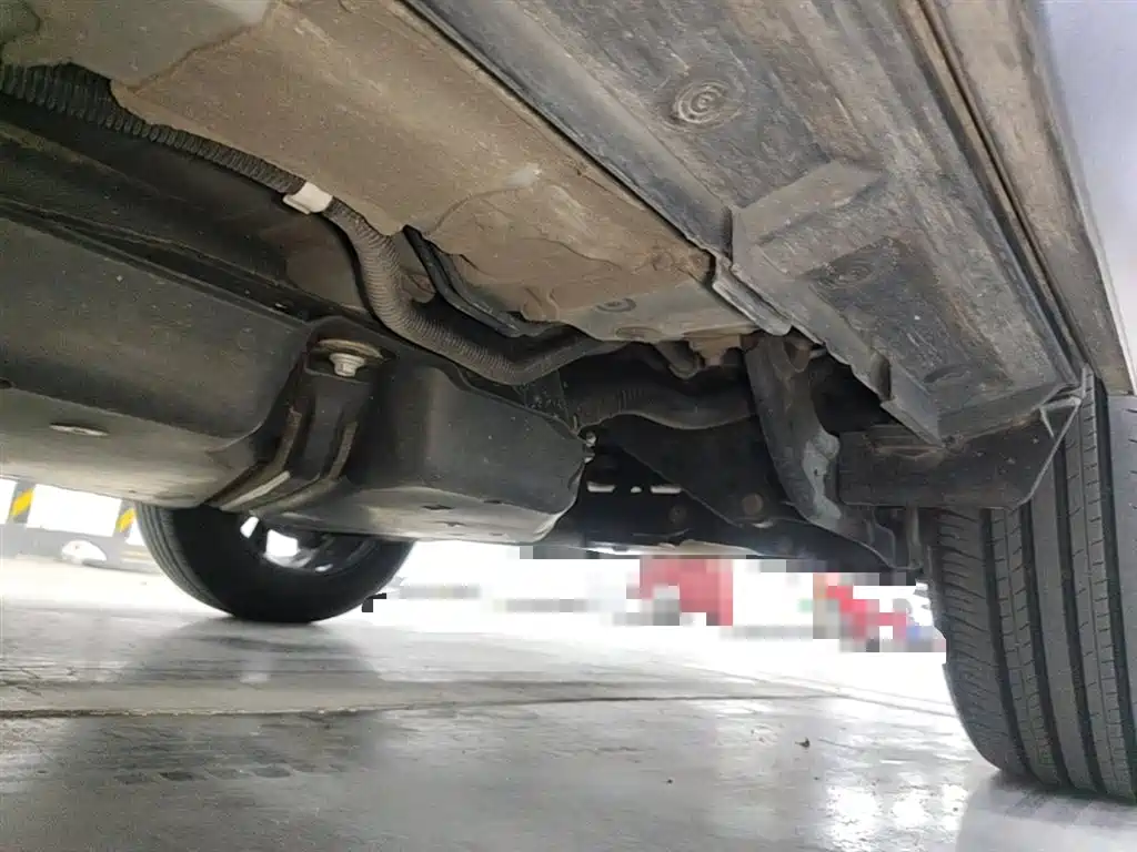 Toyota RAV4 Rongfang 2023 Hybrid 2.5L E-CVT 2WD Elite Edition фото 21