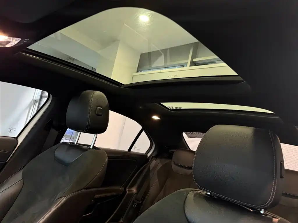 Mercedes-Benz A-Class 2019 A 180 L Sport Sedan фото 12