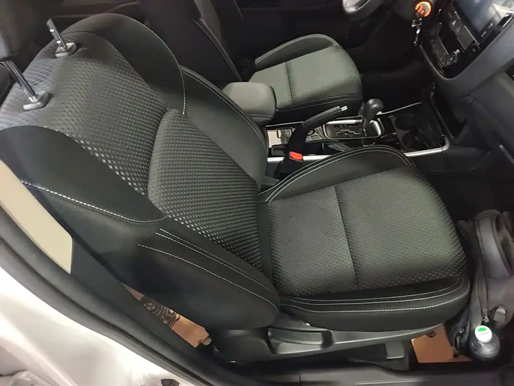 Mitsubishi Outlander 2023 2021 Facelift 2.0L 2WD Comfort Edition 5-Seater
