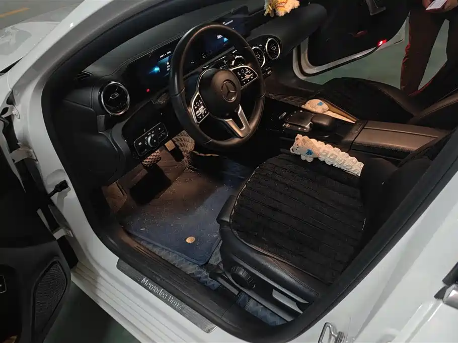 MERCEDES-BENZ A CLASS