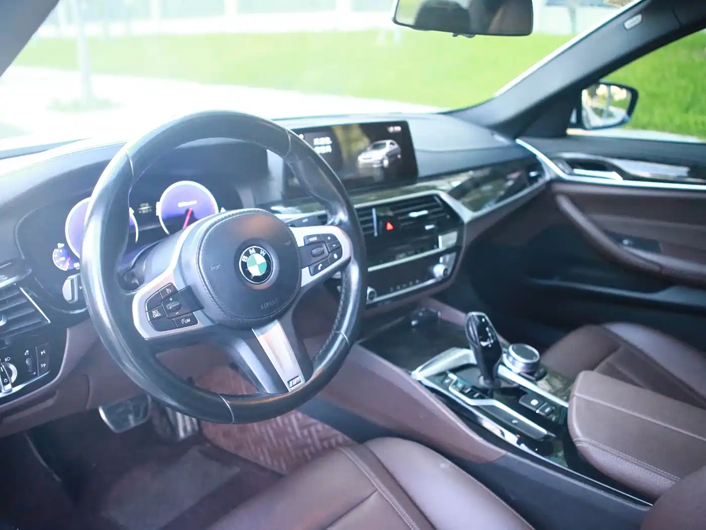 Photo 7 - BMW 5 Series
