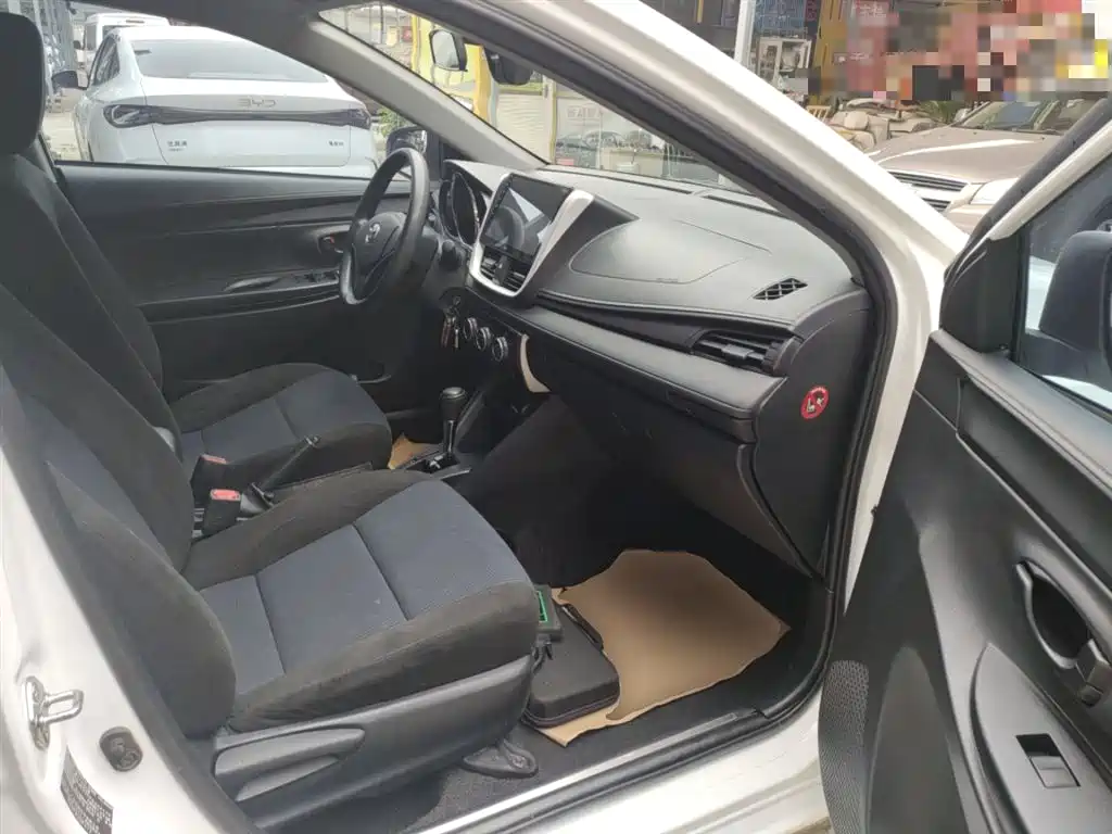 Toyota YARiS L Zhi Xuan 2019 1.5E CVT MeiDong Edition China VI фото 20