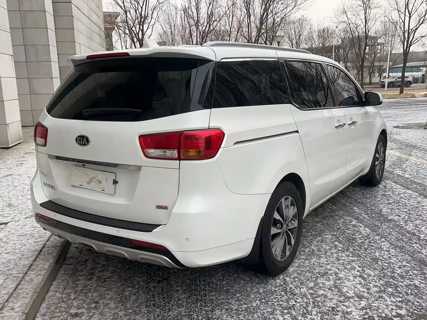 Kia Carnival (Import) 2015 3.3GDI Luxury Edition China IV фото 4