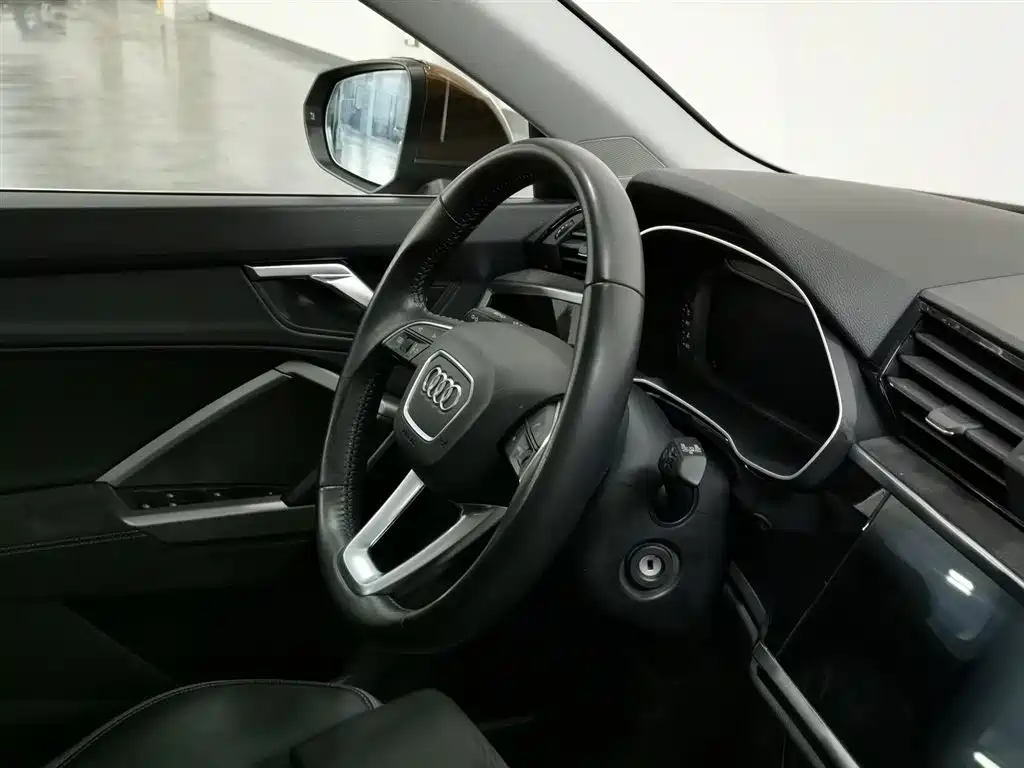 Audi Q3 2019 35 TFSI Progressive Sport фото 22
