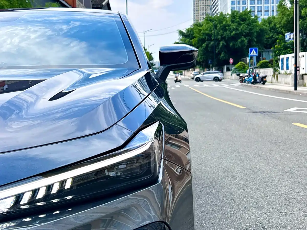 Changan UNI-V 2026 2025 2.0T Sport Version