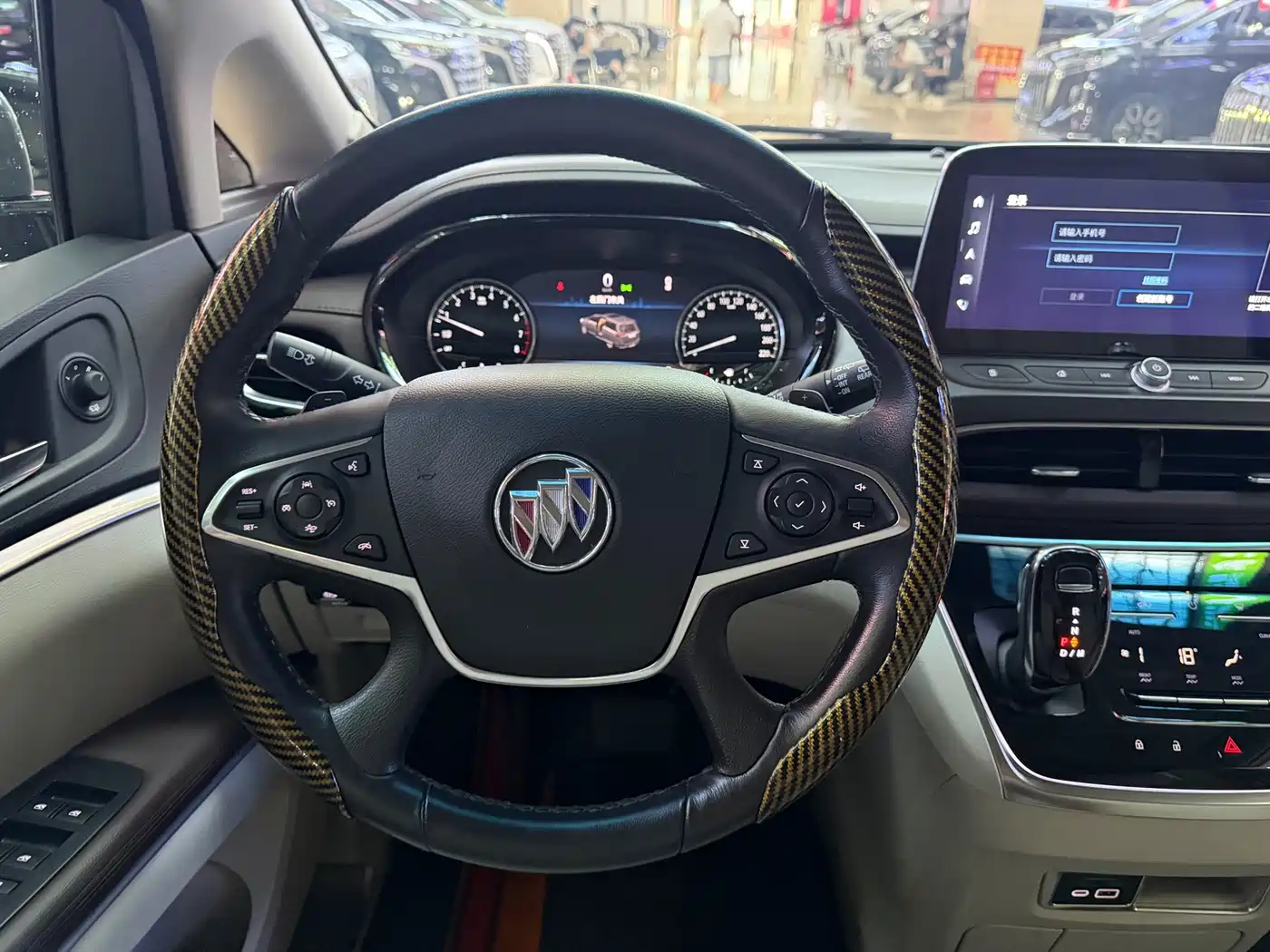 Фото 13 - Buick GL8