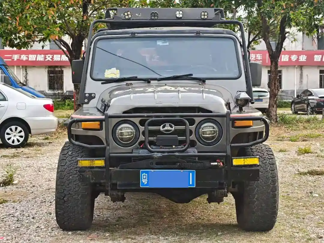 BAW (Beijing Automobile Works) 212 Classic 2020 2019 1.5T Square Door China VI