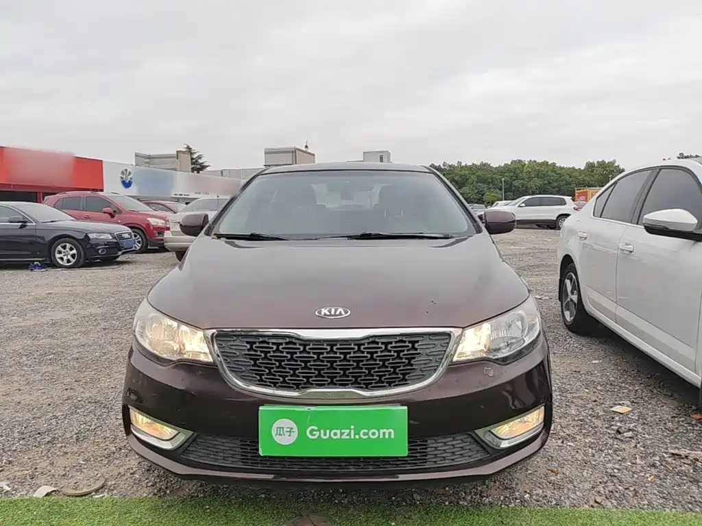Kia Forte 2015 2014 1.6L MT GL