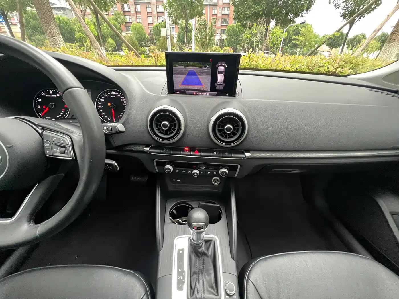 Audi A3 2018 30th Anniversary Sportback 35 TFSI Style фото 14