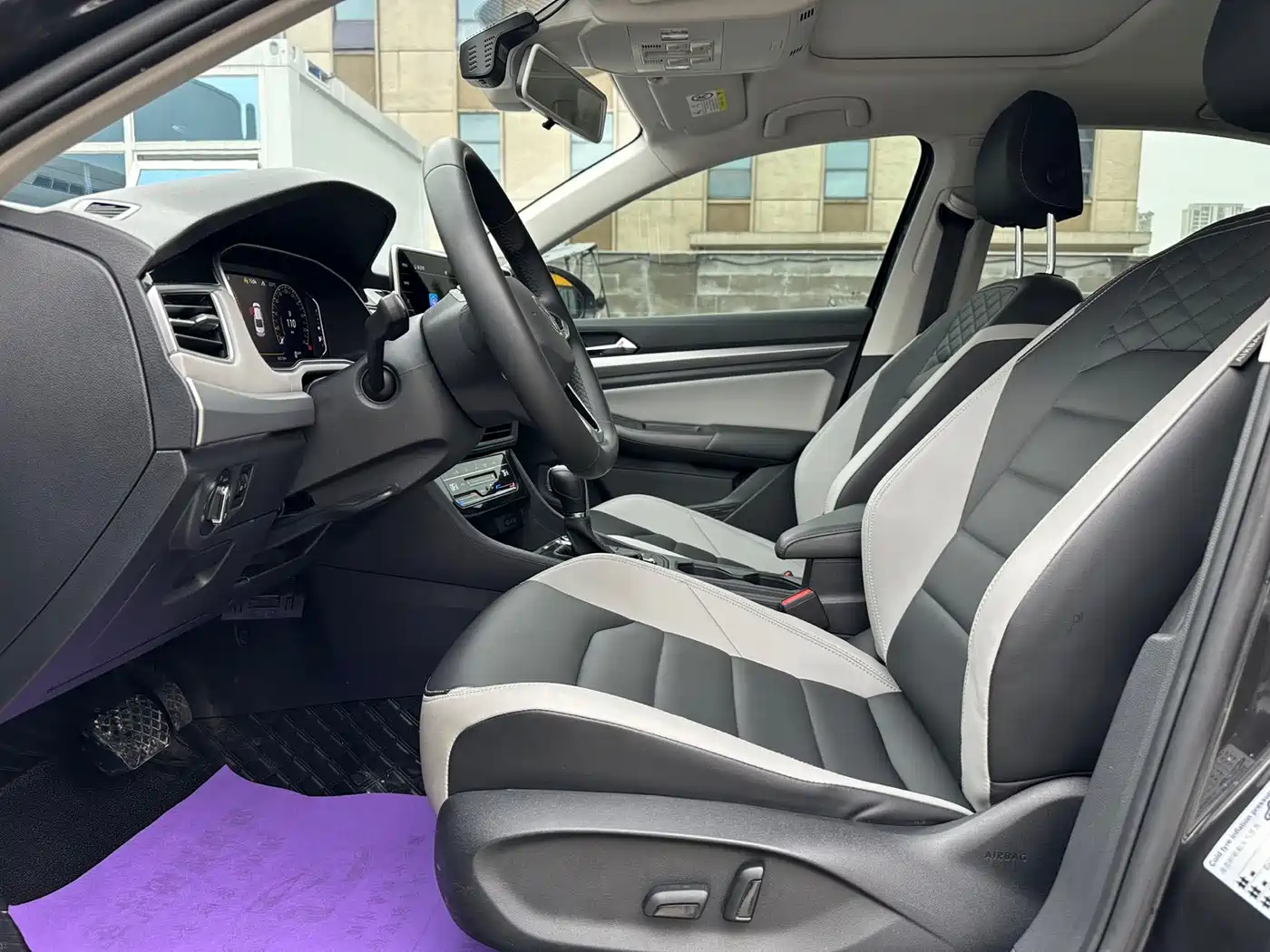 Volkswagen Bora 2023 280TSI DSG Prestige Edition фото 9