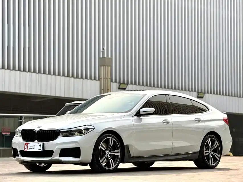 Photo 1 - BMW 6 Series GT