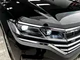 Фото 8 - Volkswagen Touareg