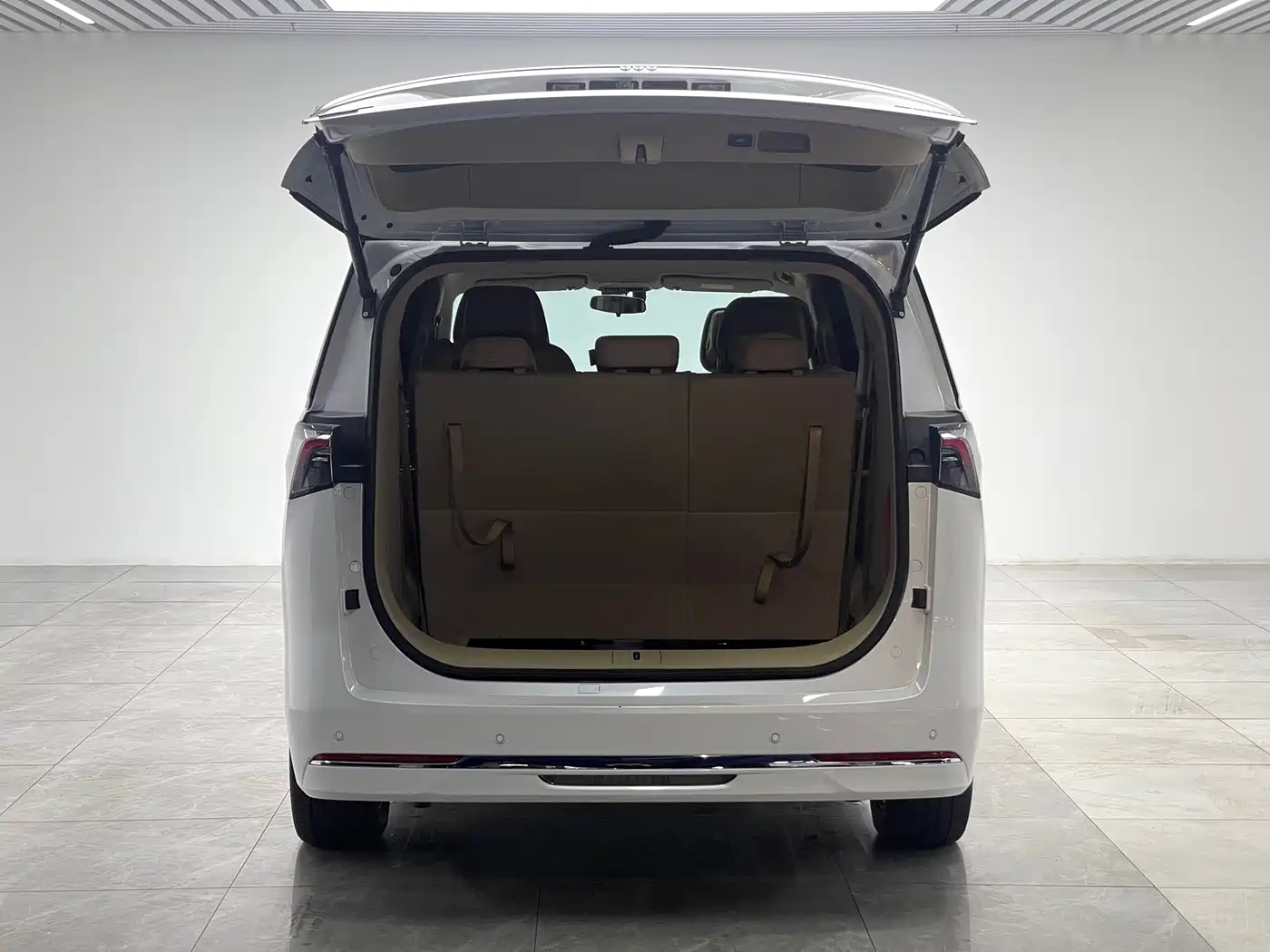 Buick GL8 New Energy 2025 Landprestige First Edition 7-Seater фото 10