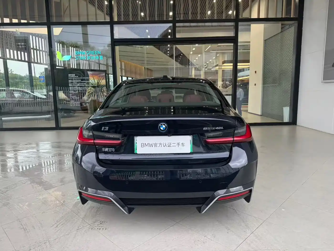 BMW i3 2025 eDrive 40 L Shadow Night Sport Package фото 9