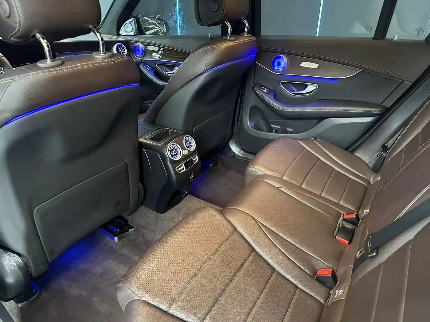 Mercedes-Benz GLC 2021 GLC 260 L 4MATIC Luxury фото 11