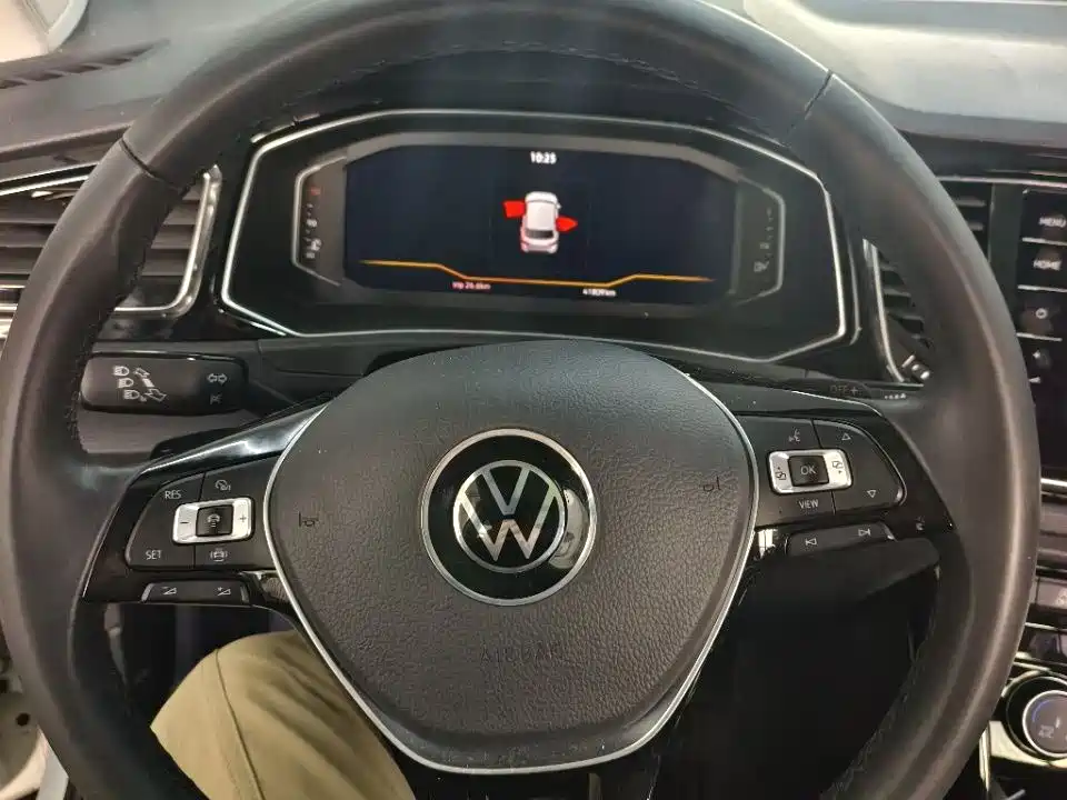 Volkswagen T-ROC 2022 280TSI DSG 2WD Comfort PLUS фото 9