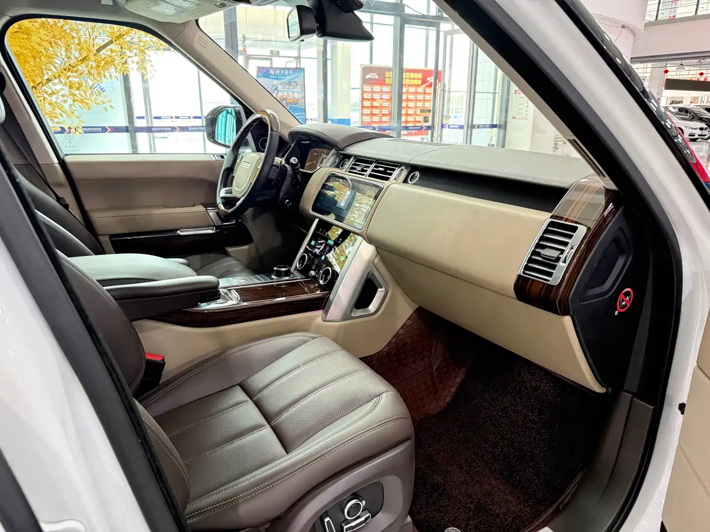 Land Rover Range Rover 2016 3.0 SC V6 Vogue фото 14