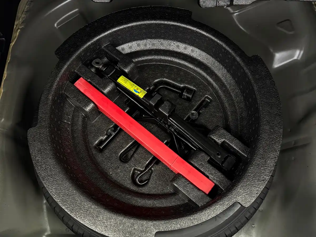 Haval M6 2023 PLUS 1.5T DCT Luxury Smart Connect фото 19