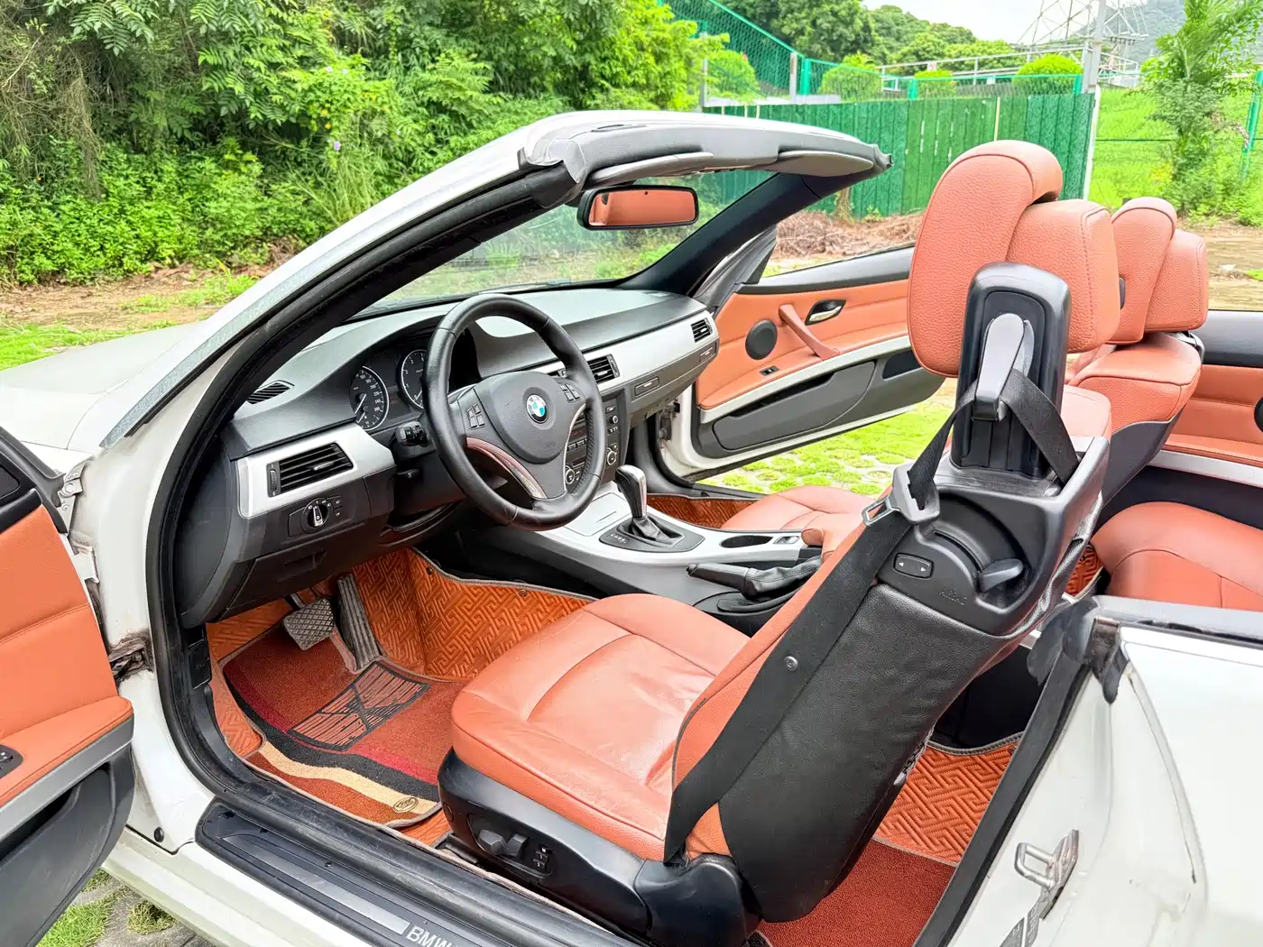 BMW 3 Series (Import) 2014 2011 320i Convertible