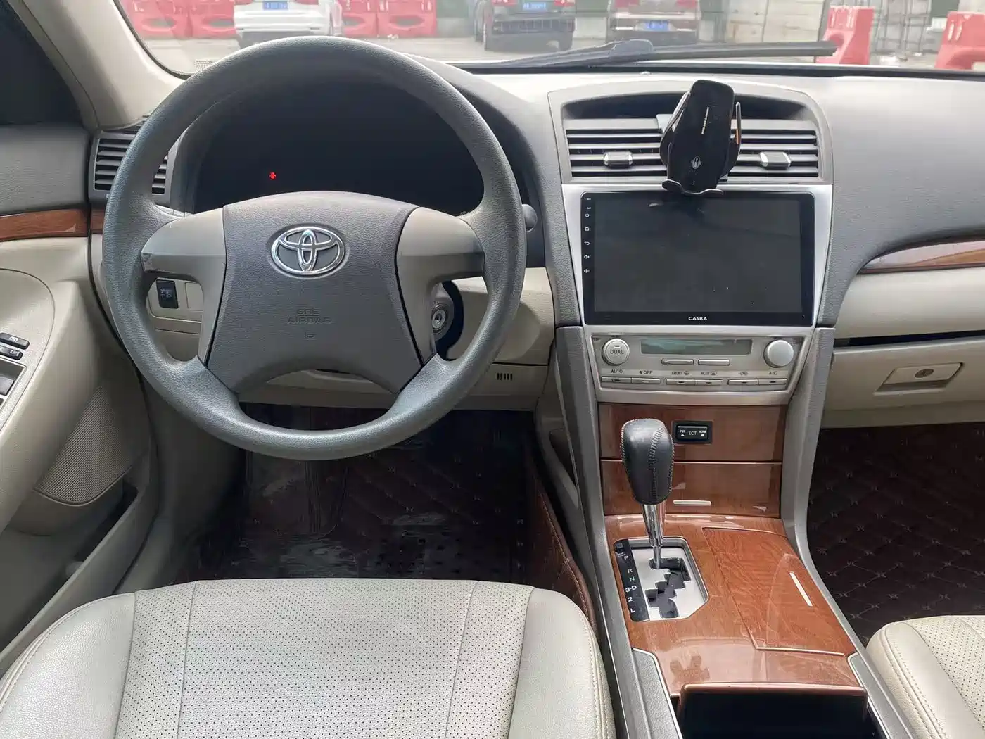 Toyota Camry 2013 200E Classic Elite Edition фото 20