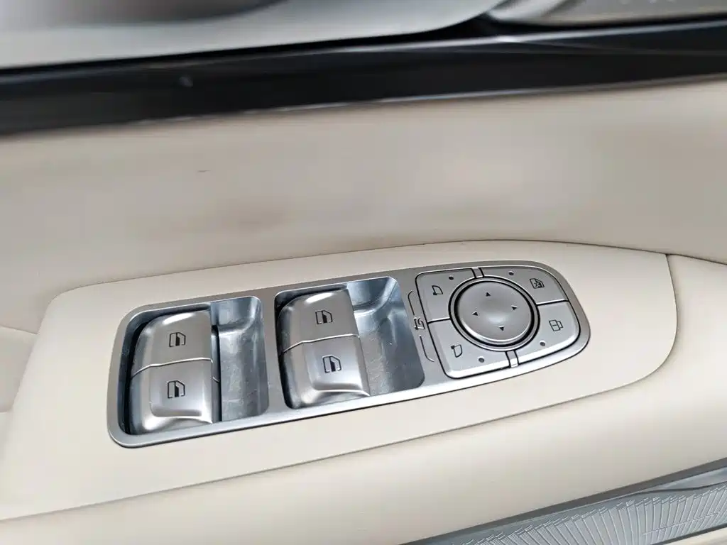 WEY Alpine 2023 2023 AWD Flagship