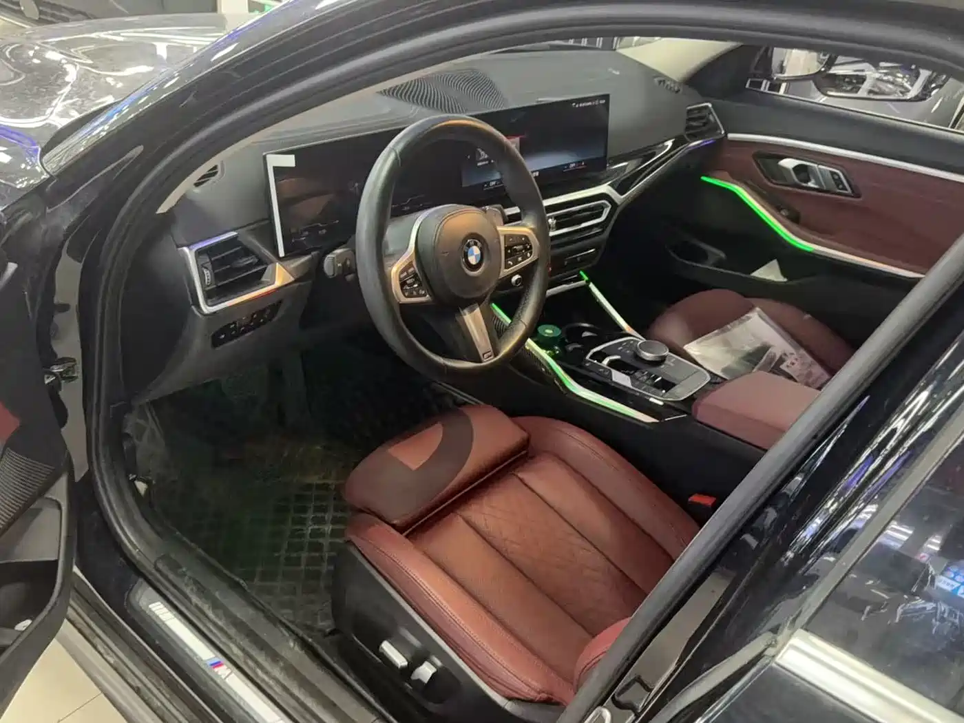 BMW 3 Series 2023 320Li M Sport Package фото 7