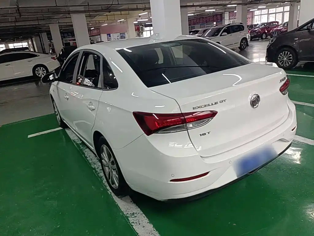 Фото 5 - Buick Excelle