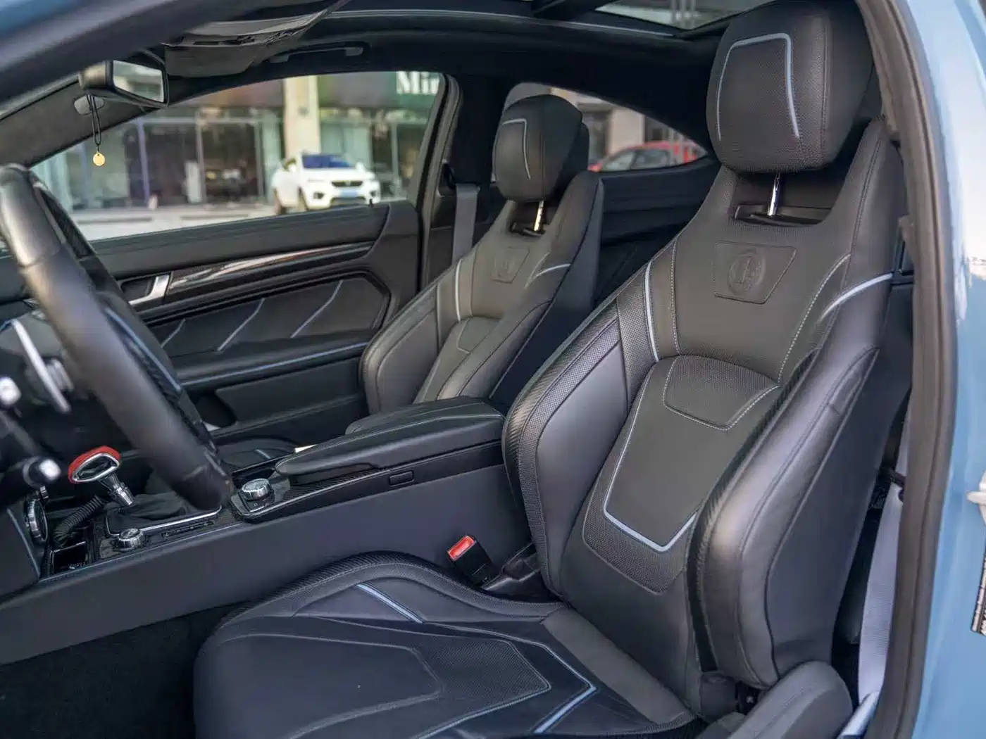 Mercedes-Benz C-Class AMG 2012 AMG C 63 Coupe High Performance фото 11