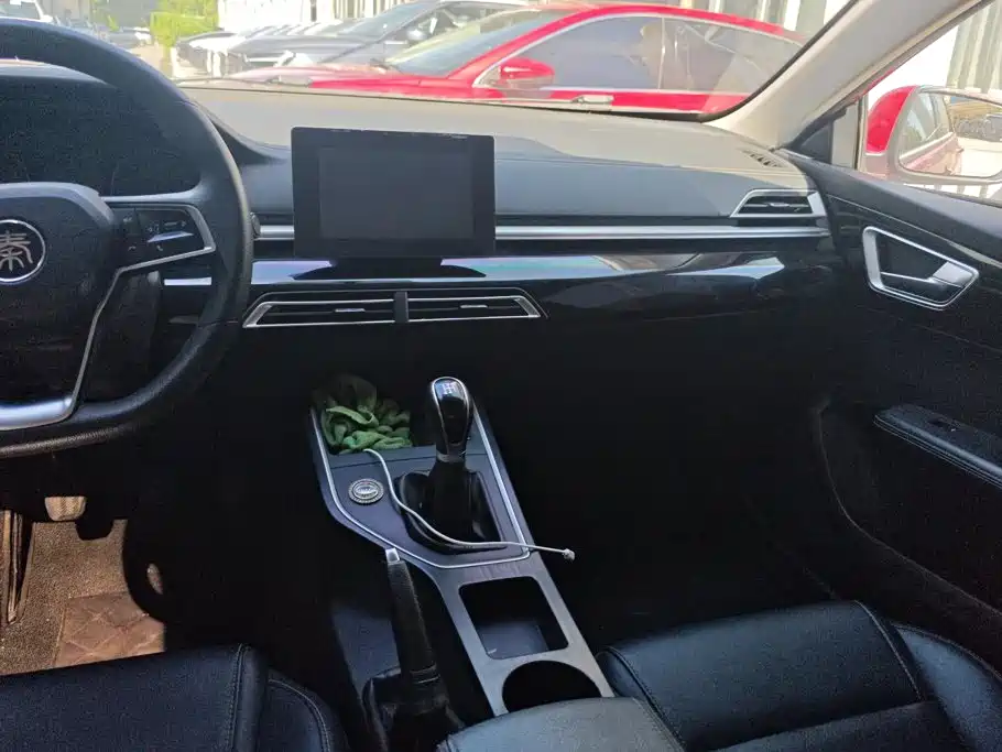 BYD Qin 2019 2019 1.5L Manual Luxury Edition