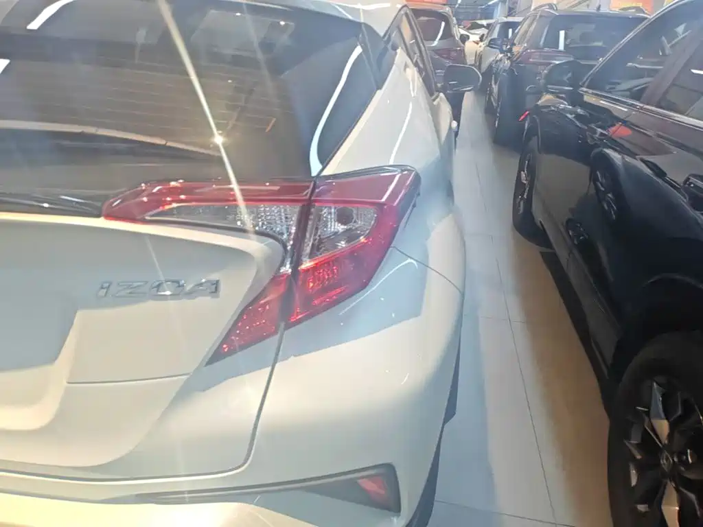 Toyota IZOA 2024 2023 2.0L Yi-Xing Edition