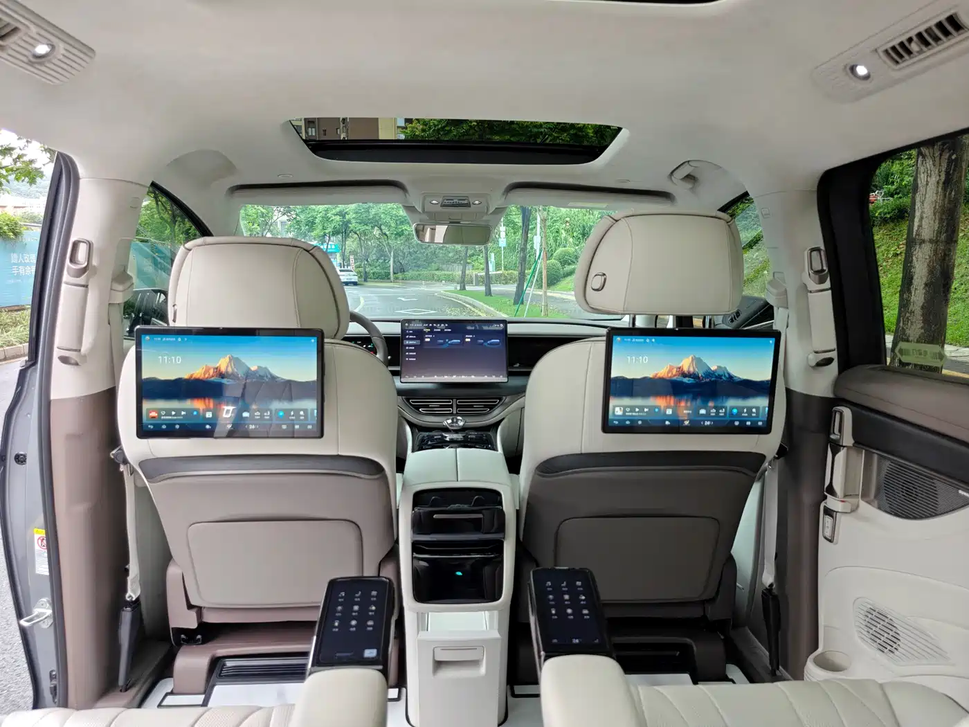 Denza D9 2022 DM-i 970 AWD Flagship фото 21