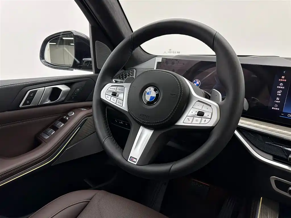 BMW X5 2026 xDrive 40Li M Sport Night Edition Package фото 10