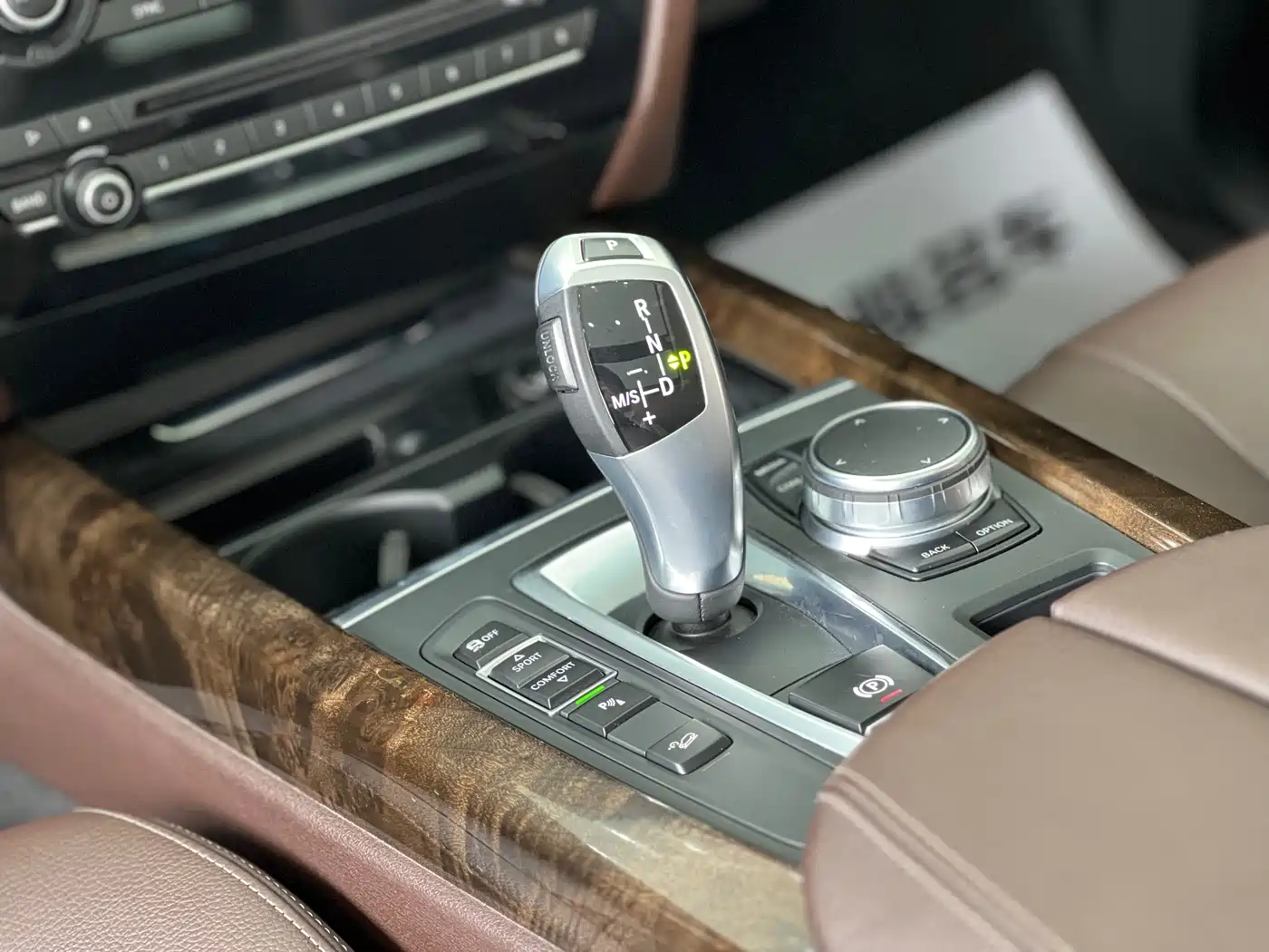 BMW X5 (Import) 2018 xDrive35i Elegant Model фото 10
