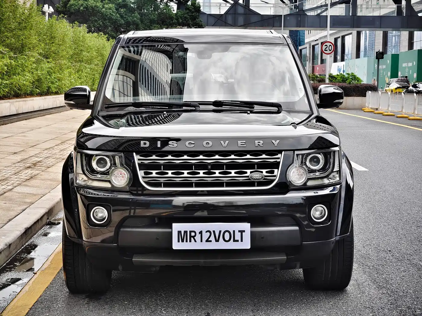 Land Rover Discovery 2016 3.0 SC Black Edition SE фото 2