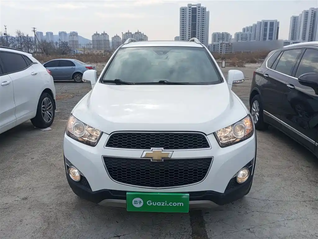 Chevrolet Captiva 2014 2.4L 4WD Flagship 7-seater фото 3