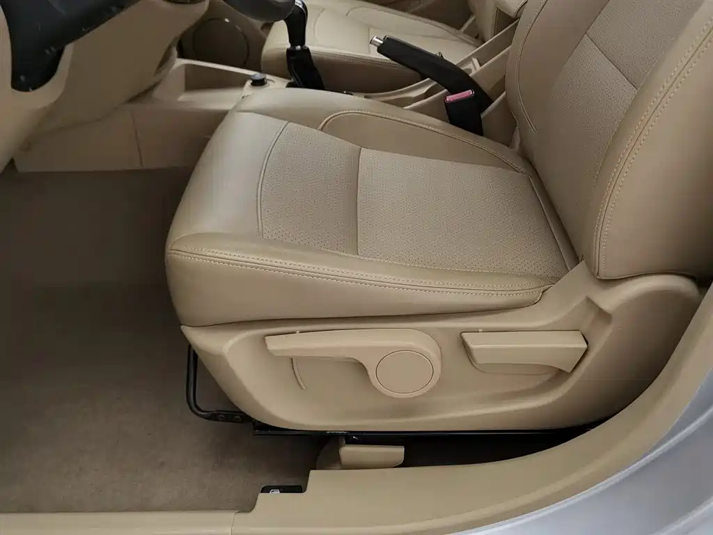 Wuling Motors Wuling Hongguang 2013 2013 1.2L S Comfort China IV