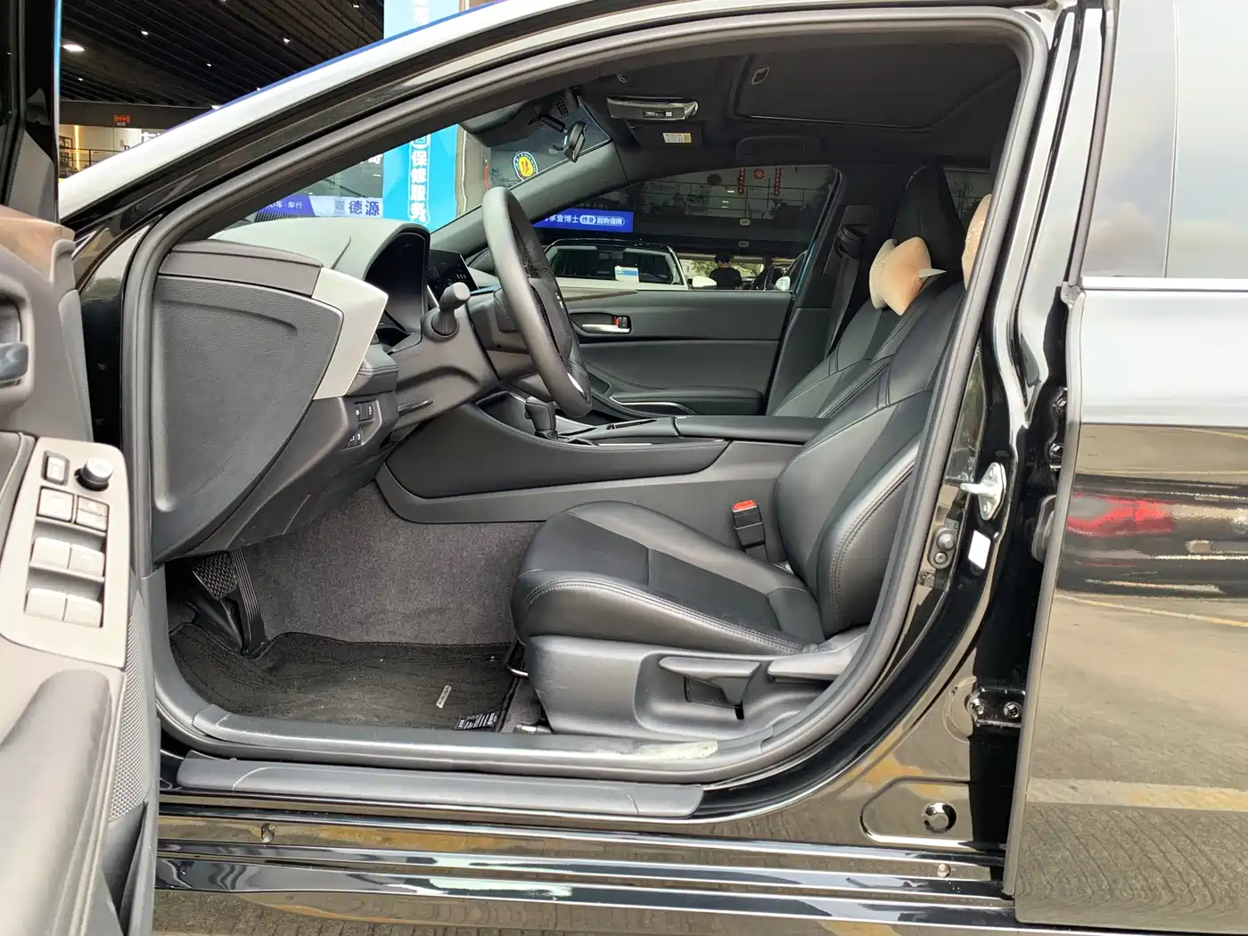 Toyota Avalon 2024 Model 2.0L Progressive Edition фото 8
