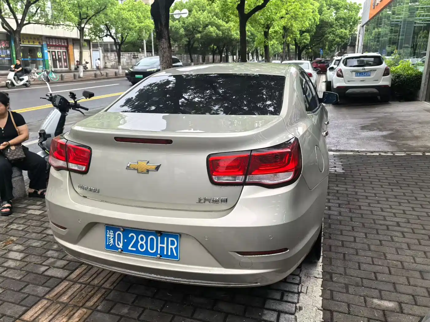 Chevrolet Malibu 2016 2.0L Automatic Luxury фото 9