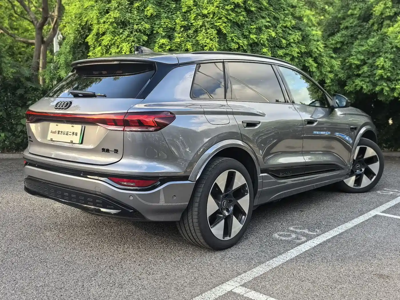 Audi Q6L e-tron 2025 Model Pioneer Edition фото 8